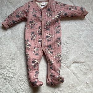 3/ $12 baby onesies 🌸